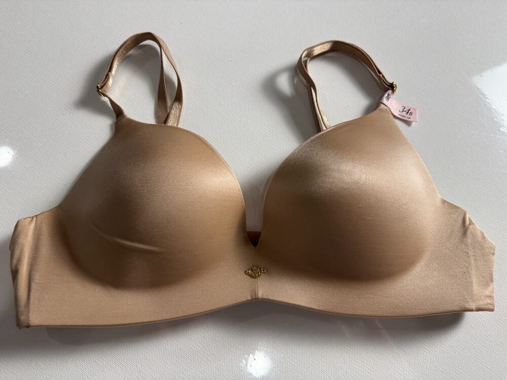 Victoria's Secret Push-Up Bra 34B Nude Beige Wireless Smooth Lightly Lined NWT